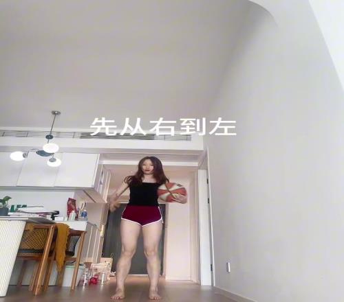 这个动作很实用,任何时候都可以做的球性小练习!