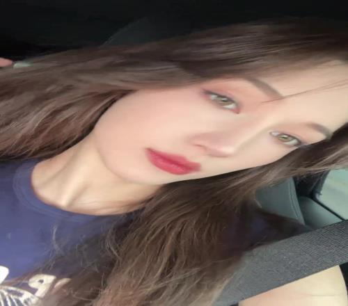 杨政女友孟雅芳:今日解锁限时瞳色