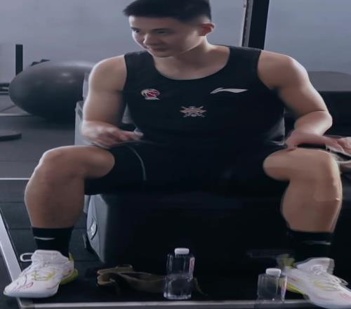 期待已久!北控前锋朱松玮来到俱乐部参加体测!