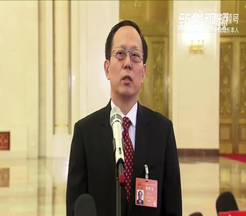苟仲文:“天价球员”是“有钱任性”造成的