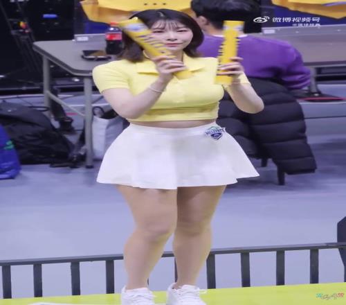 韩国篮球比赛不好看,但场边啦啦队绝对顶级啊!