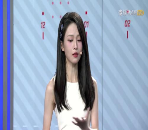 勇士铁粉动容!女主播辰辰赛后观看勇士淘汰MV,忍不住在演播室哭了!