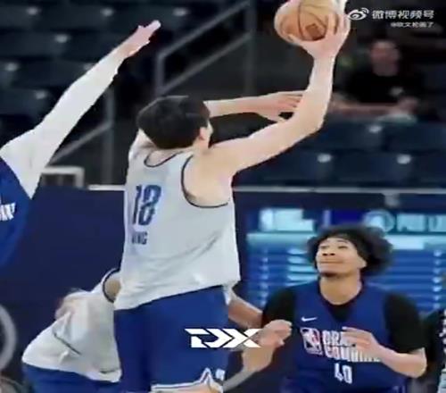 外线球员都喜欢和这种内线打球!杨瀚森给小个子做球助攻的意识太强了!