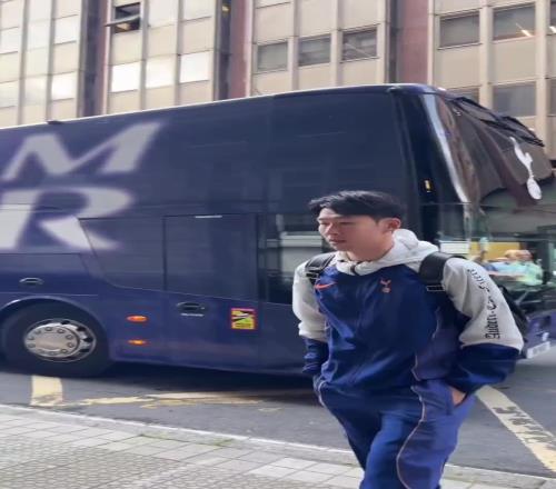 孙兴慜冲击生涯俱乐部首冠!热刺抵达毕尔巴鄂备战欧联决赛
