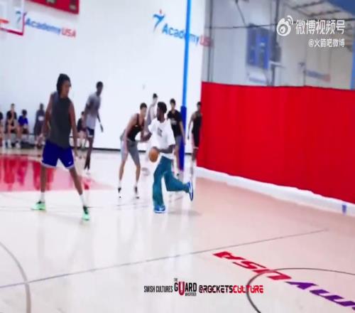 伊森在训练赛中挨了好几帽,这表现在新赛季不得跌出轮换啊