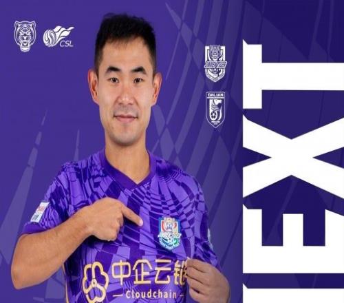 津门虎vs英博首发:4外援PK2外援,基莱斯、巴顿先发,朱鹏宇出战
