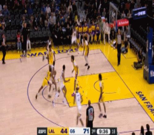 乃父之风!布朗尼背运过人一条龙拉杆换左手上进得分上双!