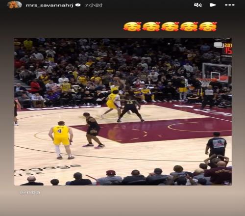 詹嫂转发布朗尼NBA生涯首分: