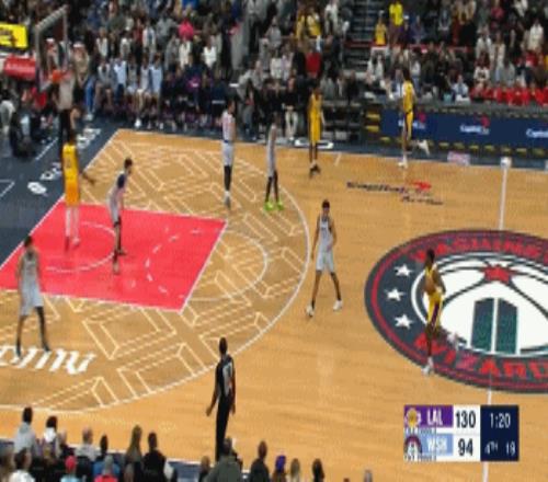 乃父之风!布朗尼突破吸引防守高抛助攻科洛克空接暴扣