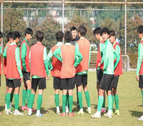 浙江U18、U16两队已前往日本横滨和琦玉,进行为期约10天的拉练