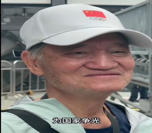 潘展乐外公:他开始学游泳只想让他茁壮成长,现在希望他为国争光