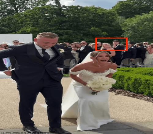 妻子曾因肥胖遭网暴!赖斯携妻子罕见公开露面,出席好友鲍文婚礼