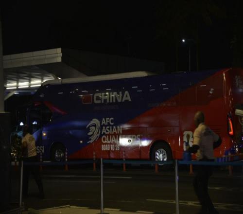 国足2日深夜抵达雅加达客战印尼必须取胜才能保证附加赛希望