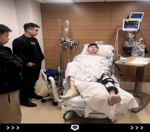 经纪公司晒崔永熙康复历程:Jacky回到了球场故事会越来越精彩