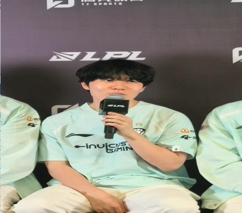 第一次赢有点难以置信!Rookie:原来这是我第一次BO5赢小虎