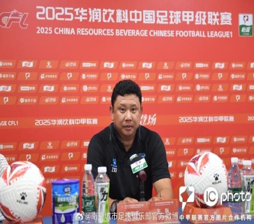 主帅张晓峰赛后:很遗憾没能够拿下这场比赛但这就是足球