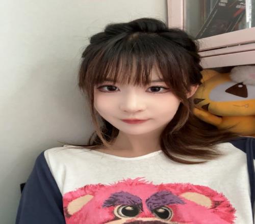 解说瞳夕晒照:发照片哄哄你希望你给我点面子