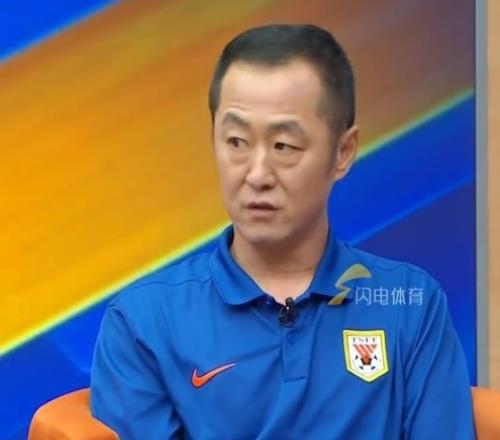 泰山领队:要求克雷桑必须稳定情绪,情绪不稳定在场上会是传染病