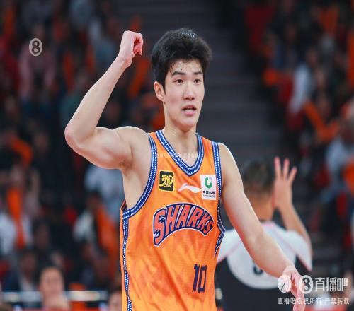 小伙真不错!偰李永炜11中4得11分2助正负值+18全队最高