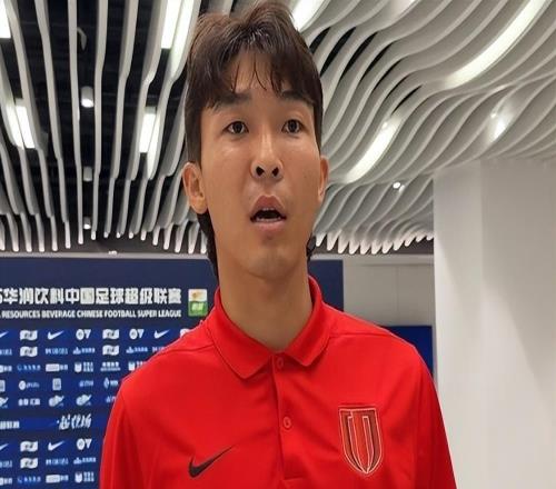 比赛还没开打,成都蓉城先迎来两个坏消息,取胜青岛海牛难度大增