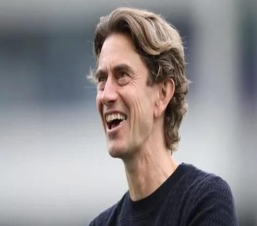 弗兰克:我觉得在最后阶段,场上真正想要打进第三球的是我们
