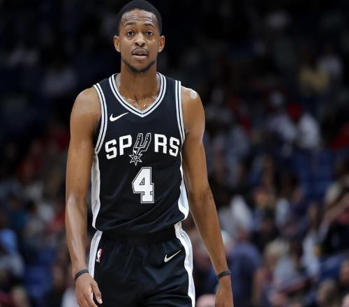NBA三消息:福克斯续约马刺,字母哥留队成疑,西部实力排名出炉