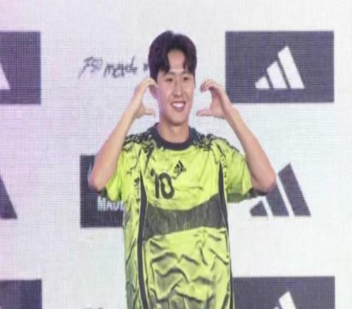 李刚仁:欧冠决赛虽然没有上场,但我相信以后还有机会