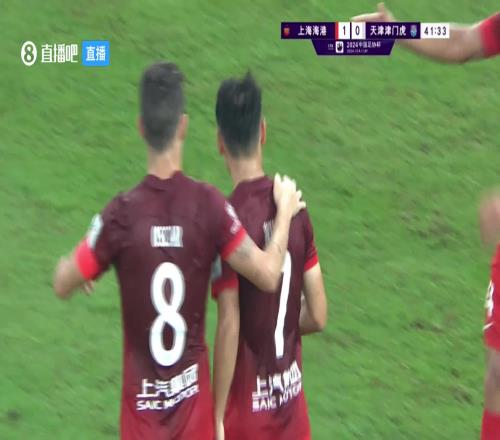 状态爆棚，武磊禁区内包抄得手梅开二度，海港20领先津门虎