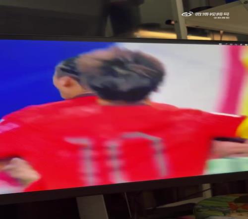 国足20！解说员狂吼：张玉宁！顶级射手风范！
