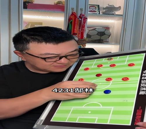 董路：遥想当年国足阵容还是可以的现在没什么人了