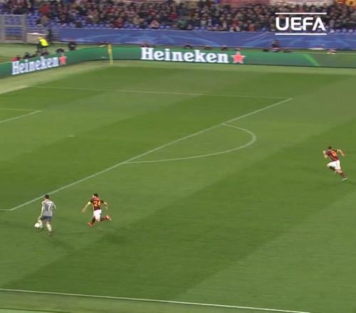 标志性RonaldoGoal！C罗面对罗马的经典世界波