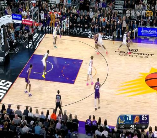 NBA也有业余时刻第四节开始，裁判给太阳补上第三节漏掉的两次罚球