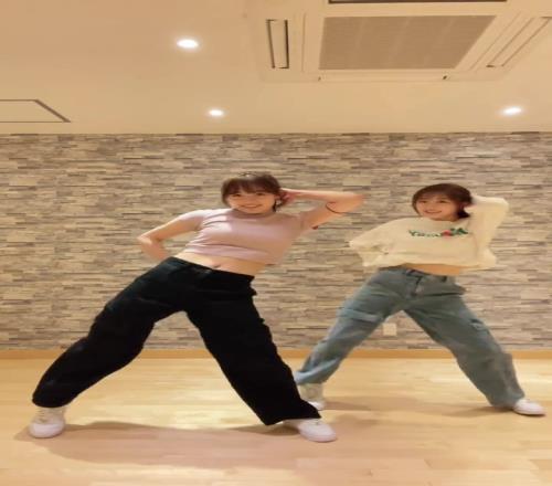 卡哇伊内！河村勇辉的明星女友中森美琴和她的双胞胎姐姐