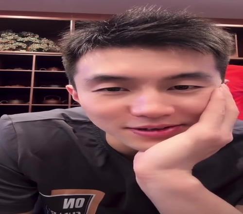 郭艾伦：谁也不是和尚能一直单身嗷
