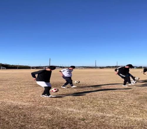 日本中学生这球感真的有点强啊