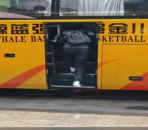 这么开心，原来今天有钱捡