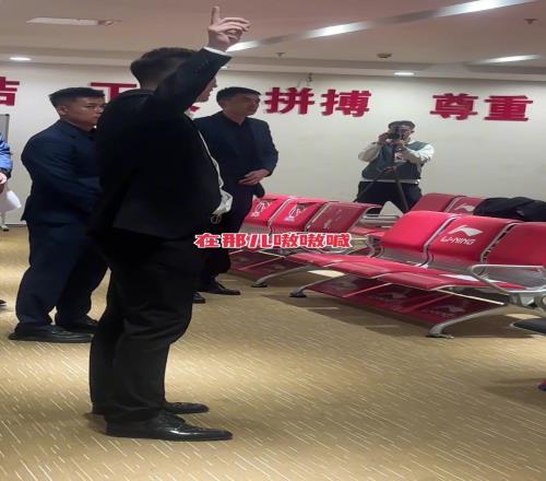 刘维伟此前怒批球员：你们的斗志还不如看台上的那女的嗷嗷喊