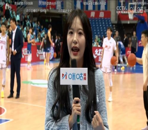 尴尬..CBA前方美女记者发来最新报道大多数弹幕都是莎莎