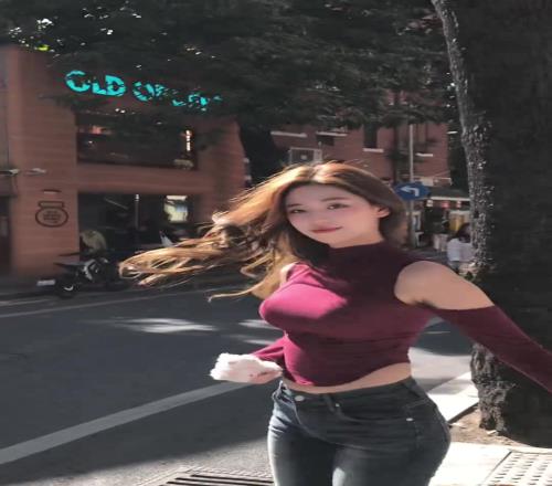 今安在和CXK分手之后，鸡腿诺再没更新过社媒