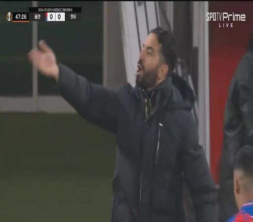 奥纳纳此前超级巨大低级失误！奥纳纳出球失误被断