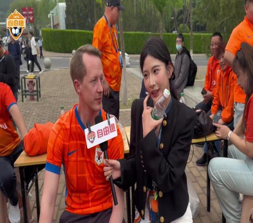 这个女主播叫啥我好像在大莲花主场的时候见过
