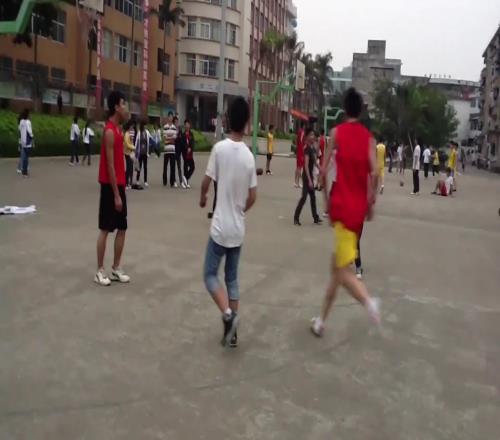 那个夏天你一定也很爱打篮球吧