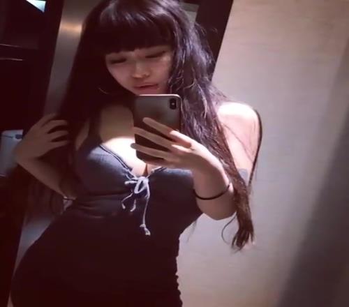 不愧是海淀蔡依林大老师这身材是国内女主持的天花板啊