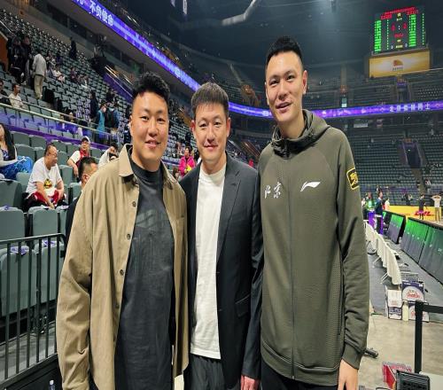 熟悉的青春岁月！李根晒和陈磊&朱彦西的合照