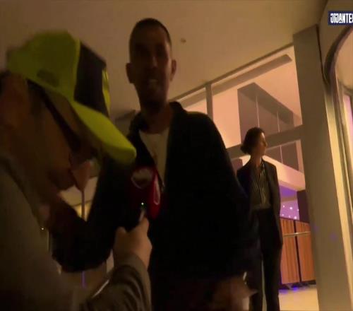 我TM吹爆！亚马尔父亲：当第一次抱起他，我就知道他会成为最佳