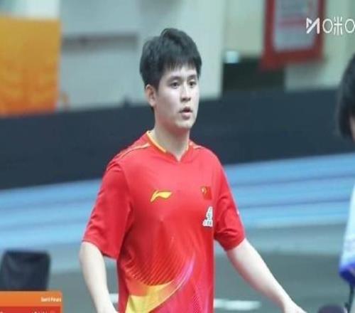 林诗栋3-2战胜篠塚大登，国乒男团大比分1-2落后日本