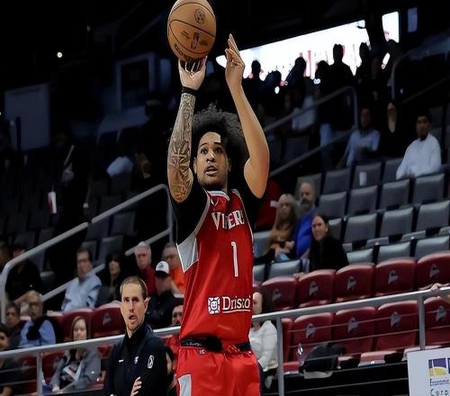 一场比一场打得差！火箭老熟人在狂砍45分之后又开始原形毕露了