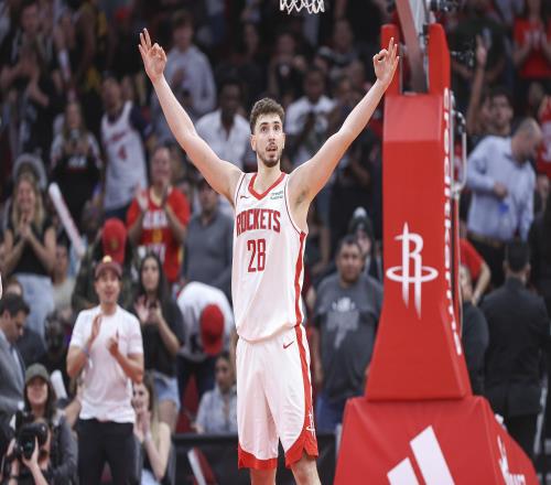 媒体人：好几个消息源告诉我明年NBA中国赛是火箭和独行侠