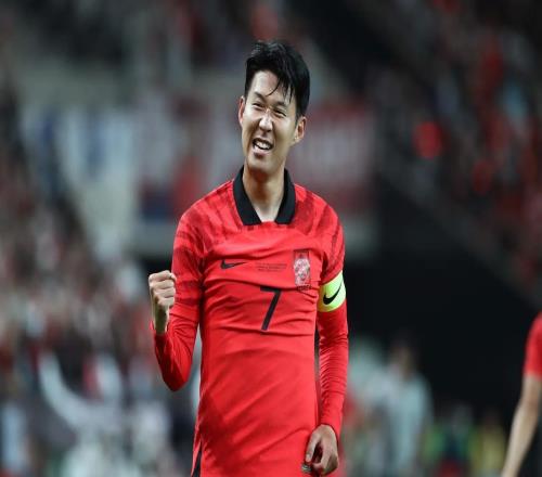 太阳报：孙兴慜合同中有特殊条款，允许他在休赛期回欧洲效力