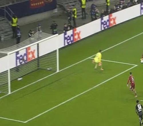 萨拉赫不给维尔茨传球遭批！球迷：要是你不这么自私就好了